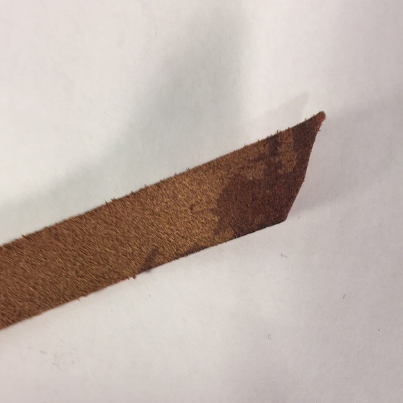 Handmade Leather Tie Belt - Picture 4 of 6